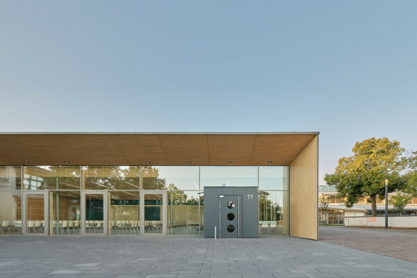 Mensa in Stuttgart von walter huber architekten