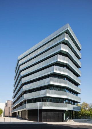 Bürogebäude in Berlin von AHM Architekten
