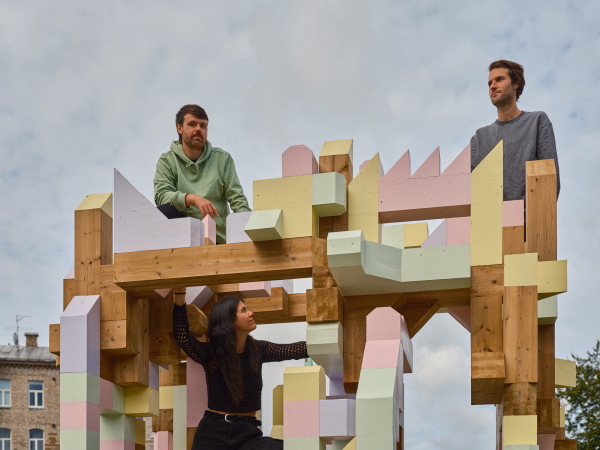 Iheartblob, Fungible Non-Fungible