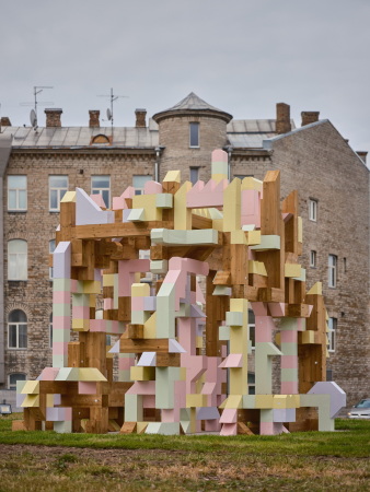 Iheartblob, Fungible Non-Fungible