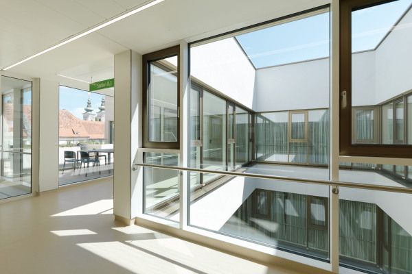 Krankenhaus in Graz von Dietger Wissounig Architekten