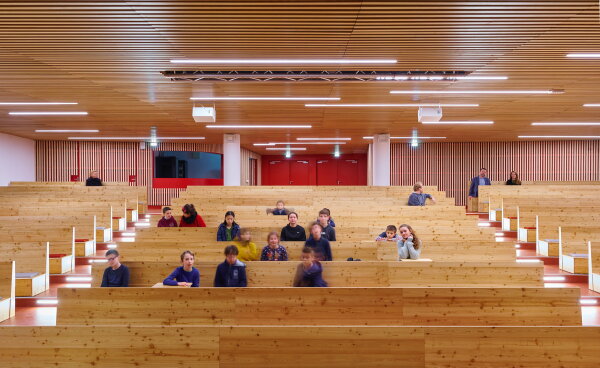 Deutsch-franz�sische Schule in Buc von Behnisch Architekten