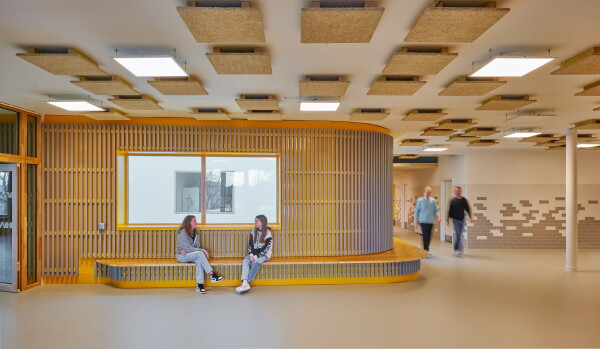 Deutsch-franz�sische Schule in Buc von Behnisch Architekten