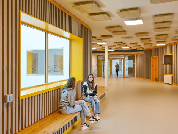 Deutsch-franz�sische Schule in Buc von Behnisch Architekten