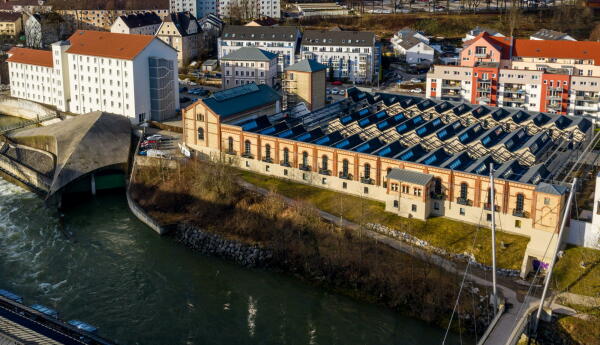 Preistrgerin: Sheddachhalle in Kempten der Sozialbau Kempten Wohnungs- und Stdtebau GmbH mit Hagspiel Stachel Uhlig Architekten und Wilhelm Mller