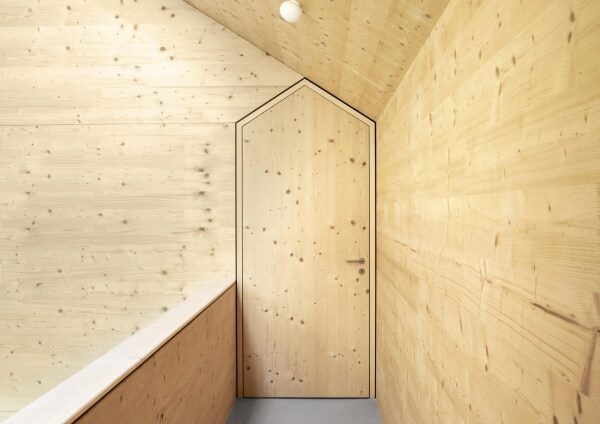 Anerkennung:  Einfach gut gebaut in Mitterfischen von Florian Nagler Architekten (M�nchen)