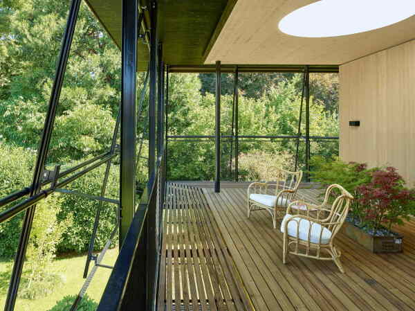 Anerkennung: Mitten im Gr�nen in Gryphenh�beli von Sollberger B�gli Architekten  (Biel, CH)