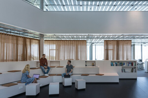 Unternehmenszentrale in Augsburg von HENN