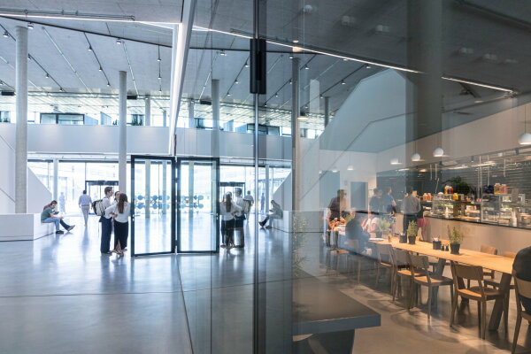 Unternehmenszentrale in Augsburg von HENN