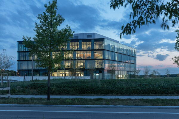 Unternehmenszentrale in Augsburg von HENN