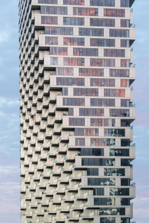 Vancouver House in Vancouver von BIG  Bjarke Ingels Group (Kopenhagen, New York)