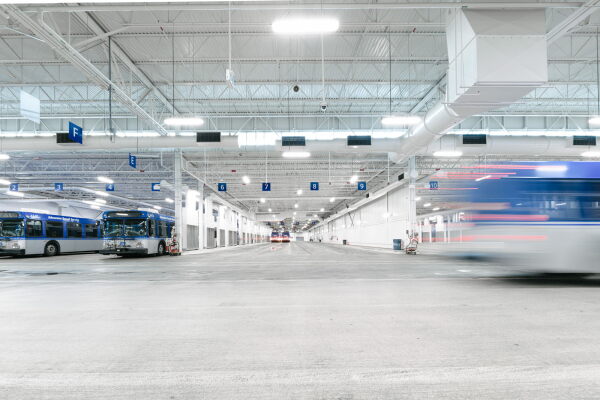 Busbetriebshof in Edmonton von gh*3