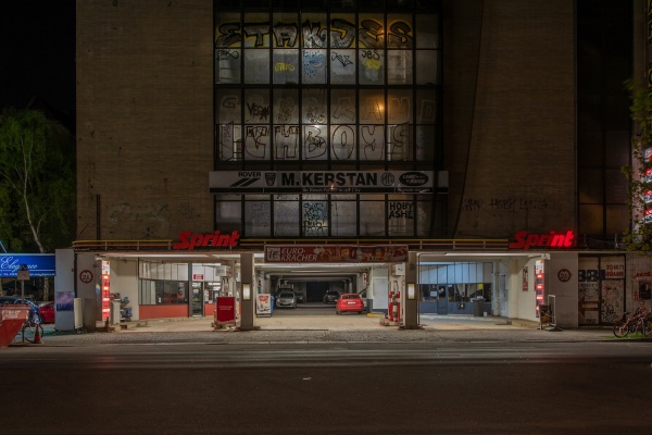 Die Kant-Garagen wurden noch bis 2017 mit Tankstelle und als Hochgarage genutzt