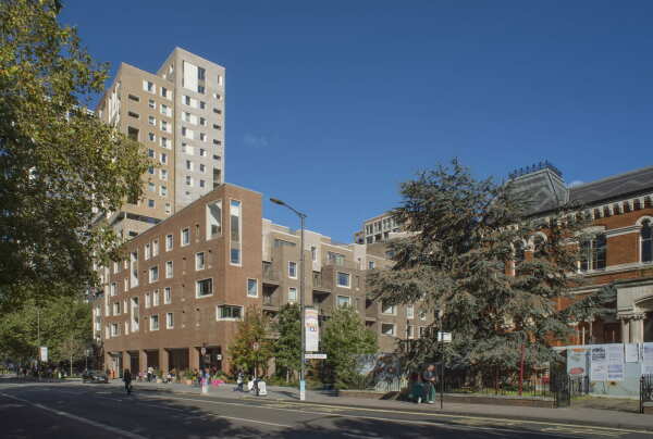 Shortlist des Stirling Prize: Orchard Gardens, Elephant Park in London.