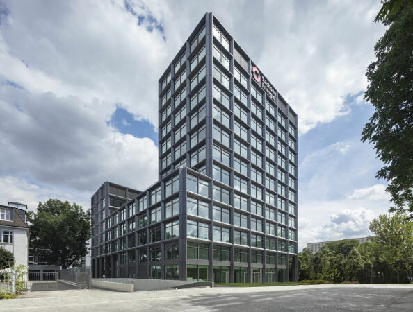 Firmenzentrale in Dresden von gmp