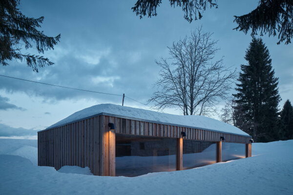 Wochenendhaus von Mj�lk architekti in Polubny