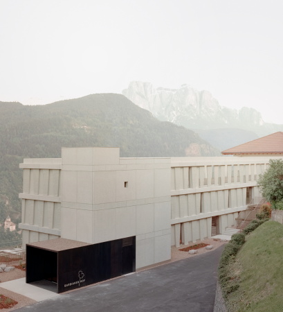 Hotelbau von alpina architects in Barbian