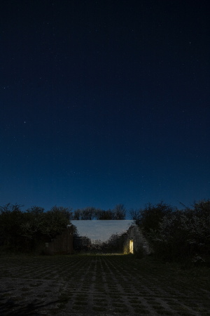 Tierkrematorium in Bhmen von Petr Hjek Architekti