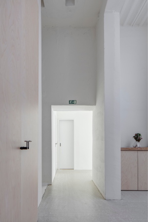 Tierkrematorium in Bhmen von Petr Hjek Architekti