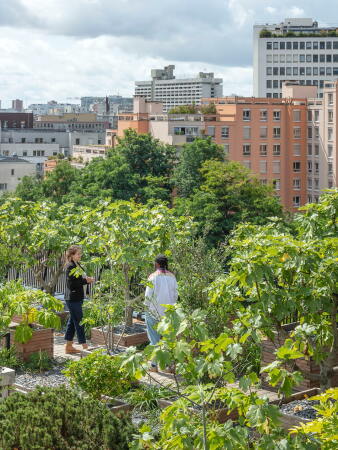 Wohn- und Gewerbebau von Atelier Architecture Vincent Parreira