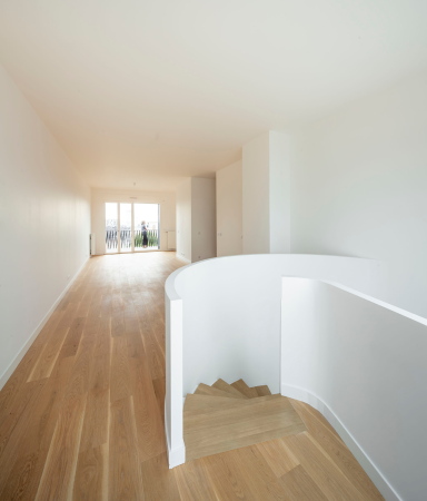 Wohn- und Gewerbebau von Atelier Architecture Vincent Parreira