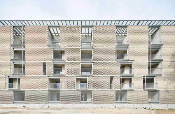 Sozialwohnungsbau in Barcelona von Peris+Toral Arquitectes