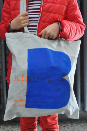 Aktion von tinkerbrain � Institut f�r Bildungsinitiativen, Lohmar