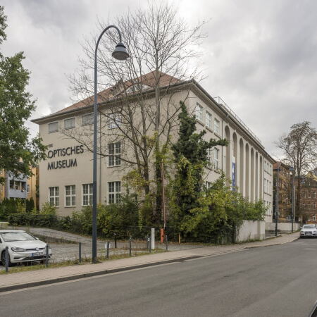 Das Deutsche Optische Museum in Jena wird knftig unter anderem von den Berlinern Studio Qwertz und Studio Other Spaces erweitert.