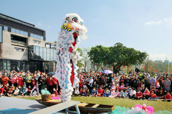 Umbau zum Gemeindezentrum in Shenzhen von ARCity