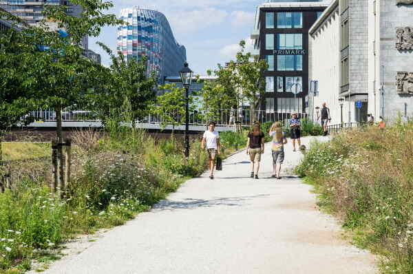 European Prize for Urban Public Space: OKRA landschapsarchitecten, Catharijnesingel Kanal in Utrecht