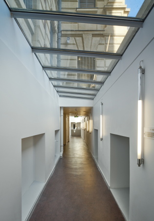 Ancienne cour anglaise