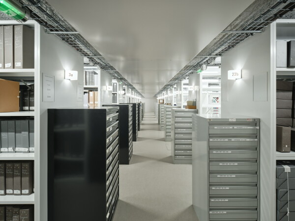 Magazin Contemporain-Crypte Pascal