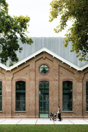 Umbau einer Werkhalle in Utrecht von Studioninedots