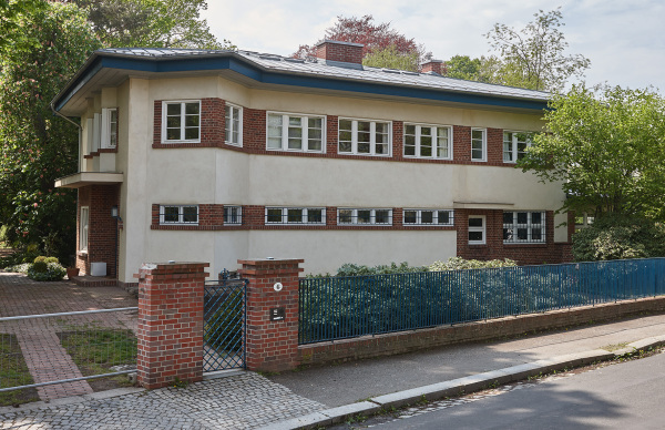 1928 ist das Haus fr Jenny und Sigmund Bergmann entstanden  ebenfalls in Dresden.
