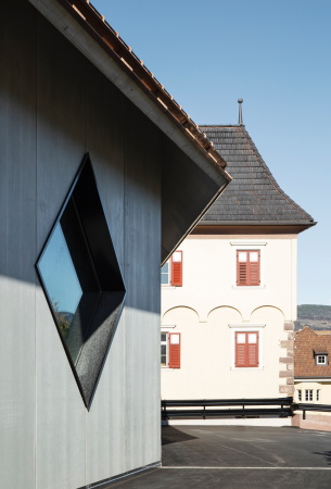 Preis Tourismus und Arbeit: Produktionshalle Kellerei in St. Michael Eppan von Walter Angonese (Kaltern) und Flaim Prnster Architekten (Bozen)