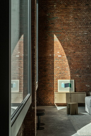 Umnutzung zum Showroom in Aalst von Objekt Architecten