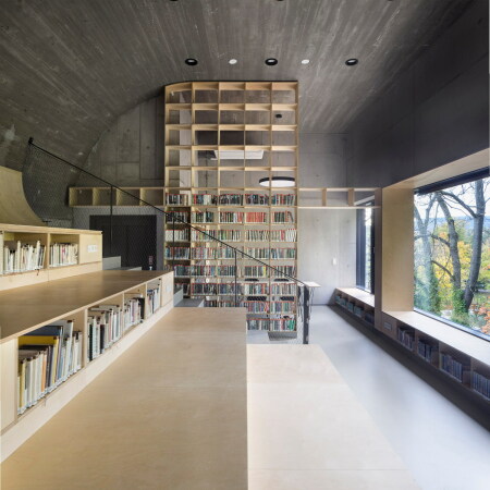 IGI Bibliothek in Vratislavice von atakarchitekti