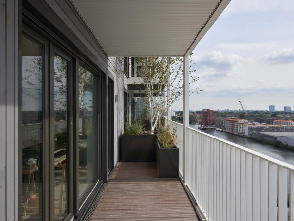 Wohnhochhaus von Olaf Gipser Architects