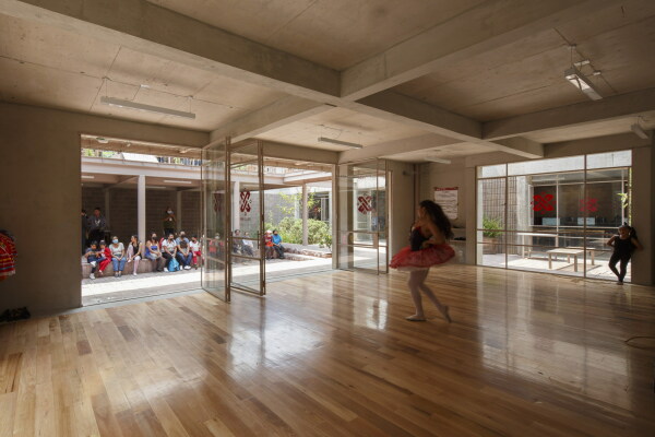 Kulturzentrum in Mexiko-Stadt von Rozana Montiel