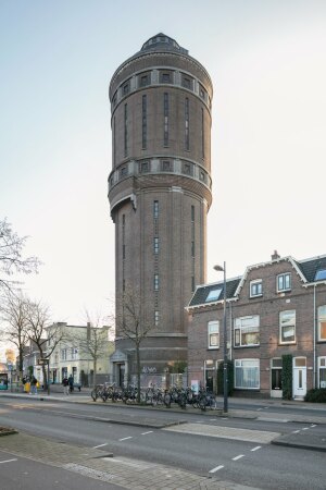 Auenansicht unmittelbar vor dem Umbau