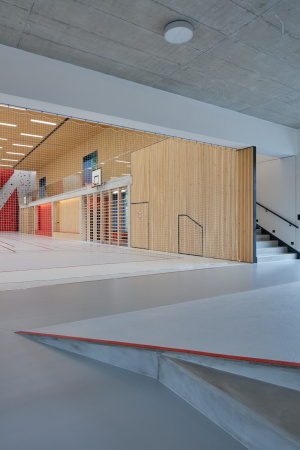Sporthalle von consequence forma architects