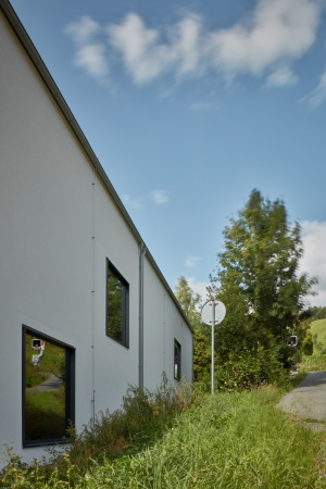 Sporthalle von consequence forma architects