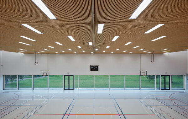 Sporthalle von consequence forma architects