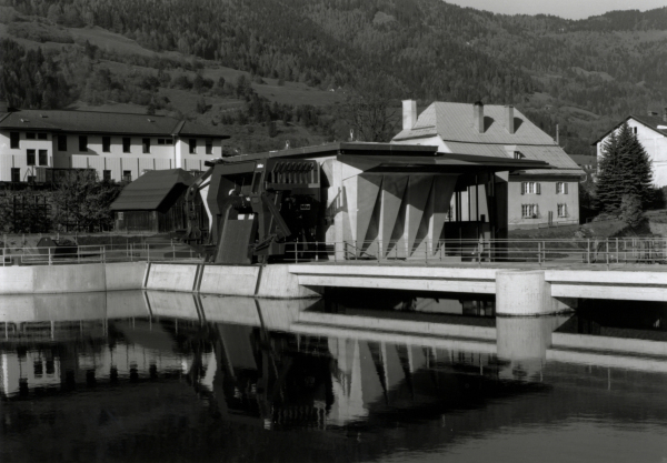 Gnther Domenig und Hermann Krauss mit Peter Hellweger: Wasserkraftwerk, Unzmark-Frauenburg (19871989)