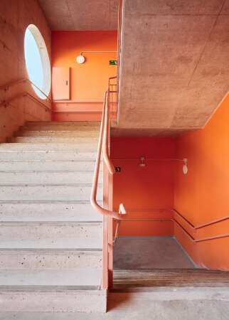 Schule in Madrid von Andr�s Jaque