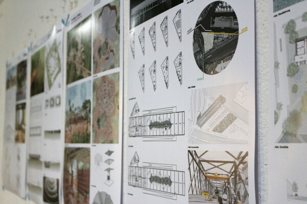 Unter den Arbeiten befinden sich zehn Masterarbeiten sowie acht Bachelorarbeiten von insgesamt zw�lf Hochschulen.