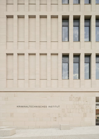 Kriminaltechnisches Institut in Dresden von heinlewischer