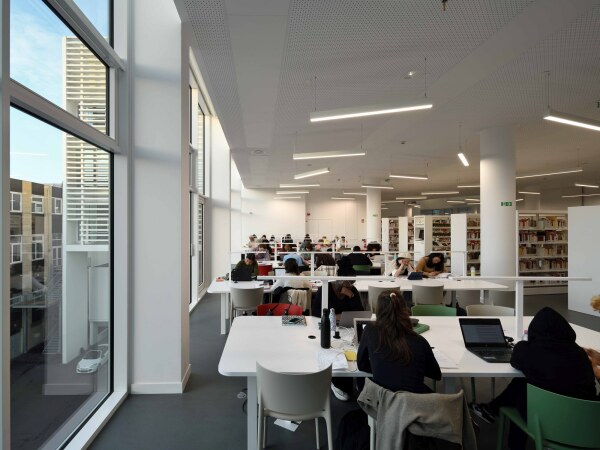 Unibibliothek von Jean-Pierre Lott