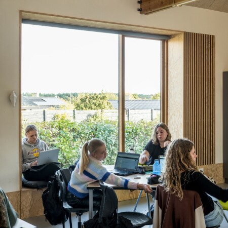 Feldball-Schule in Rnde, Dnemark, 2022