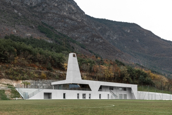 Sport- und Freizeitzentrum in Sdtirol von MoDus Architects